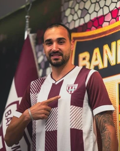 Bandırmasporlu futbolcu Tolga Kalender, bahis soruşturmasında gözaltına alındı
