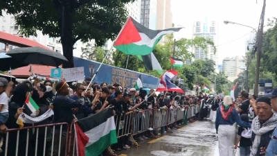 Bangkok’ta İsrail Büyükelçiliği önünde Filistin’e destek gösterisi
