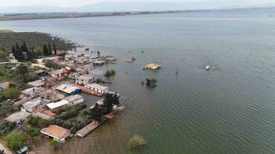 Baraj sınırları i&ccedil;erisindeki k&ouml;yler aşırı yağışlarla sular i&ccedil;erisinde kaldı

