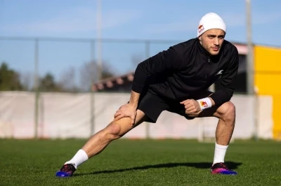 Barış Alper Yılmaz: &quot;Hedefim her zamanki gibi kupalar kazanmak&quot;
