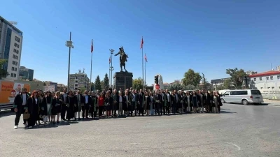 Baro Başkanı Öztürk: &quot;Hukuk fakültelerinin plansızca açılmasının mesleğin geleceğini tehdit ediyor&quot;
