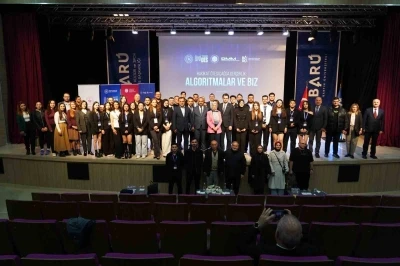 BAR&Uuml;&rsquo;de dijital &ccedil;ağda dezenformasyonla m&uuml;cadele anlatıldı
