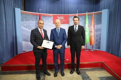 BAR&Uuml;&rsquo;n&uuml;n 7 programı "Engelsiz &Uuml;niversite Program Nişanı" aldı
