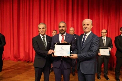 BAR&Uuml;&rsquo;ye Y&Ouml;K&rsquo;ten "Spor Dostu Kamp&uuml;s" &ouml;d&uuml;l&uuml;
