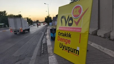 Barzani’nin partisi seçim kampanyasında  ilk kez Türkçe afiş kullandı
