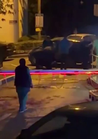 Başakşehir’de alkollü şahıs polis ekiplerine zor anlar yaşattı: O anlar kamerada
