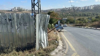 Başakşehir’de feci kaza: Bariyerden kopan demir şoförün bacağına ok gibi saplandı
