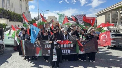 Başakşehir’de &quot;Büyük Aksa Tufanı Gençlik Yürüyüşü&quot; düzenlendi
