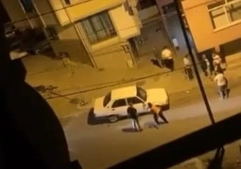 Başakşehir’de silahlı kavga vatandaş kamerasında

