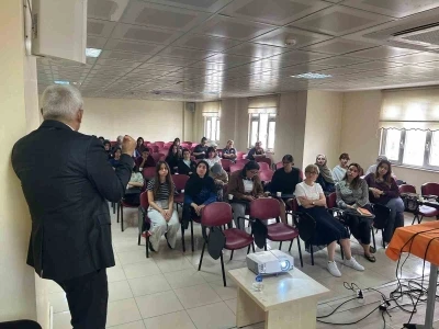 Başhekim Opr. Dr. Mehmet Deniz’den &quot;Kadın Sağlığı ve Hijyen&quot; semineri
