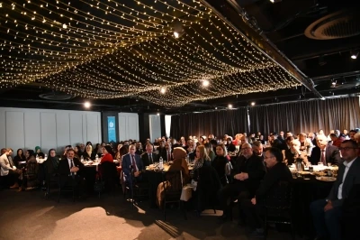 Başiskele&rsquo;de eğitim camiası "G&ouml;n&uuml;l Bağı" buluşmasında bir araya geldi
