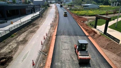 Başiskele&rsquo;de Hoca Ahmet Yesevi Caddesi 2x2 şeritli hale getiriliyor
