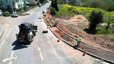 Başiskele&rsquo;de trafiği rahatlatacak kavşak d&uuml;zenlemesinde sona yaklaşılıyor
