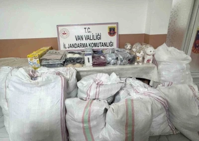 Başkale&rsquo;de 3 milyon 250 bin TL değerinde ka&ccedil;ak malzeme ele ge&ccedil;irildi
