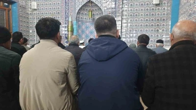 Başkale&rsquo;de ilk teravih namazı kılındı

