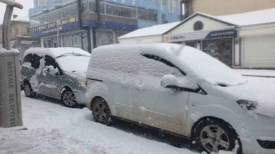 Başkale&rsquo;de kar yağışı

