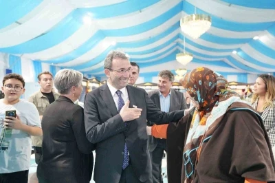 Başkan Ahmet Cin: &quot;Millete rağmen millete karşı durulmaz, bunun örneğini bugün burada görüyoruz&quot;
