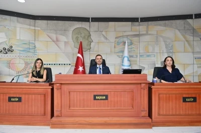Başkan Akın&rsquo;dan suya y&uuml;zde 20 indirim m&uuml;jdesi
