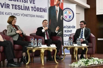 Başkan Akın: "Kent konseyleri, demokrasinin yereldeki en g&uuml;&ccedil;l&uuml; temsilidir"
