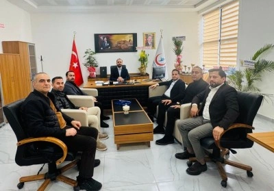 Başkan Ak&uuml;z&uuml;m, Başhekim T&uuml;rken ile g&ouml;r&uuml;şt&uuml;