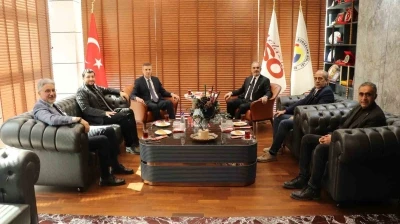 Başkan Alan, "&Uuml;niversite ve iş d&uuml;nyası arasında yapılacak her t&uuml;rl&uuml; iş birliğinde &uuml;zerimize d&uuml;şeni yapmaya hazırız"
