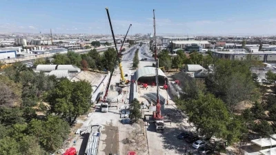 Başkan Altay: &quot;Türkiye’de ilk kez denenen teknikle köprülü kavşak trafiği rahatlatacak&quot;
