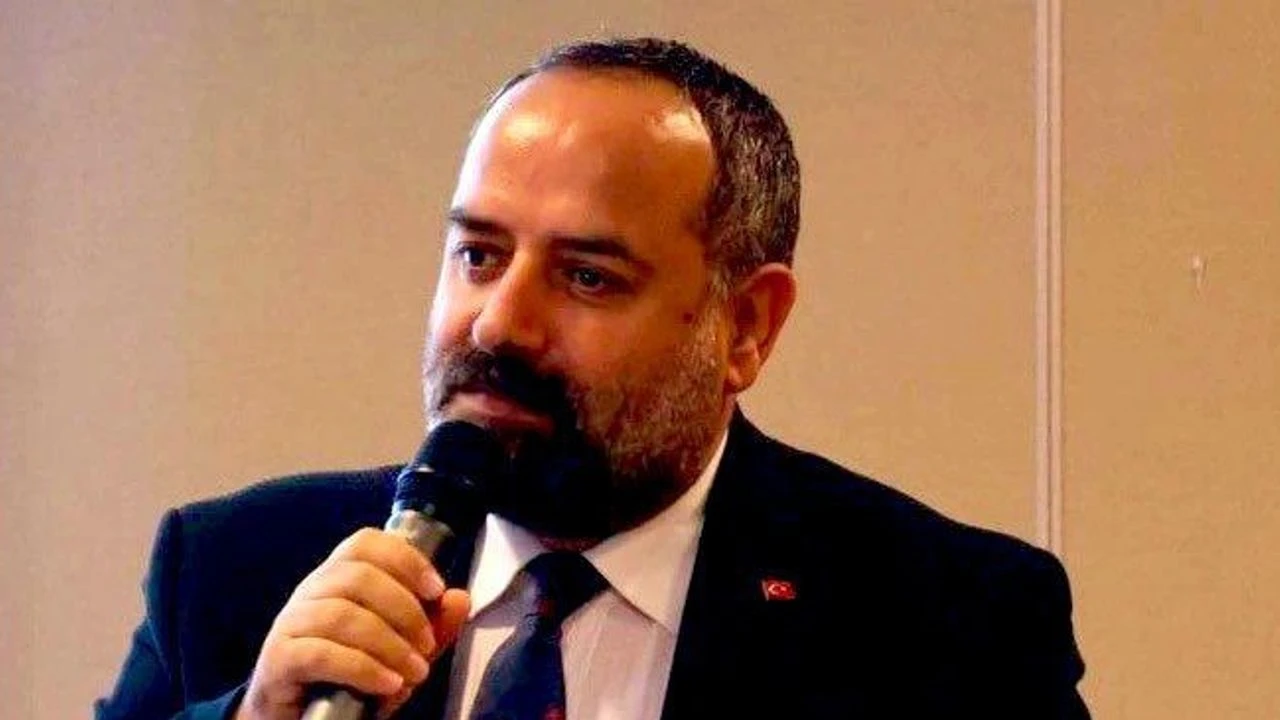 Başkan Arif Kurt: “Cumhuriyetimizi Aynı Ruhla Gelecek Nesillere Taşımalıyız”