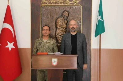 Başkan Arıkan, Söke Garnizon Komutanı ve İlçe Jandarma Komutanıyla bir araya geldi
