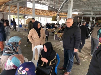 Başkan Arslan umreden d&ouml;nen hemşehrilerini karşıladı
