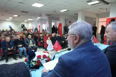 Başkan Aşgın &Ccedil;&ouml;pl&uuml; Mahallesi&rsquo;nde vatandaşların taleplerini dinledi
