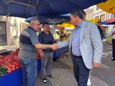 Başkan Aydın, Muradiye Pazarı’nda esnaf ve vatandaşla buluştu
