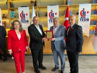 Başkan Bıyık, &quot;Hem alan hem de satan mutlu&quot;
