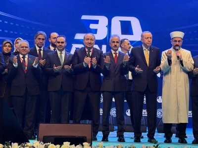 Başkan B&uuml;y&uuml;kkılı&ccedil;, Cumhurbaşkanı Erdoğan ile 30 Bin km B&ouml;l&uuml;nm&uuml;ş Yol T&ouml;reni&rsquo;nde g&ouml;r&uuml;şt&uuml;
