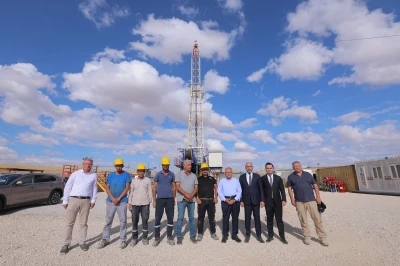 Başkan Büyükkılıç, Jeotermal Kaynaklı Sera Organize Tarım Bölgesi çalışmalarını yerinde inceledi
