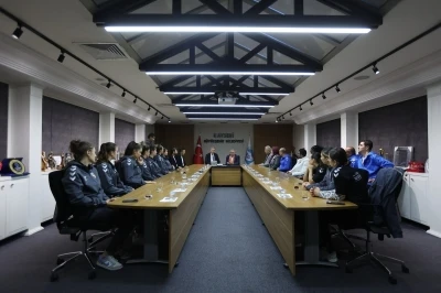 Başkan Büyükkılıç; Melikgazi Kayseri Kadın Basketbol Takımı’nı ağırladı
