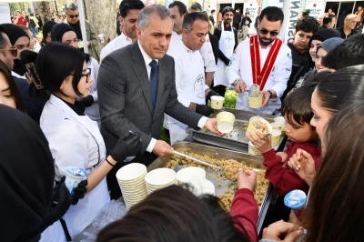 Başkan &Ccedil;enet: "Osmaniye, edebiyat&ccedil;ılarıyla da m&uuml;mbit bir coğrafya"
