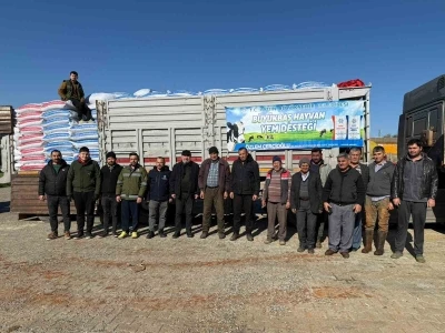 Başkan &Ccedil;er&ccedil;ioğlu&rsquo;ndan Karacasu&rsquo;da k&uuml;&ccedil;&uuml;k &uuml;reticilere yem desteği
