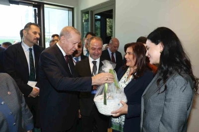 Başkan Çeriçoğlu’ndan Erdoğan’a Aydın inciri
