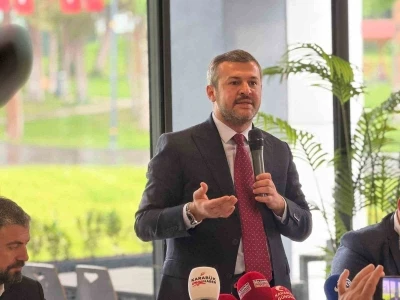 Başkan &Ccedil;etinkaya: "Parkı yakanın suyu da, otob&uuml;s kartı da kesilecek"
