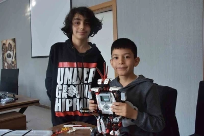 Başkan &Ccedil;olakbayrakdar, "Bilim ve teknolojiyle g&uuml;&ccedil;l&uuml; T&uuml;rkiye&rsquo;yi inşa ediyoruz"
