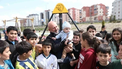 Başkan &Ccedil;olakbayrakdar: "Daha yeşil bir &ccedil;evre, huzurlu bir yaşam inşa ediyoruz"
