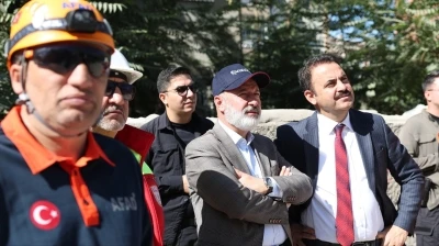 Başkan Çolakbayrakdar: &quot;Deprem gerçeğini unutmayalım, her daim hazırlıklı olmalıyız&quot;
