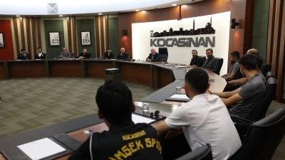 Başkan Çolakbayrakdar: &quot;Kayseri futbolunun temel taşı Kocasinan Şimşekspor, şehrimizi gururla temsil ediyor&quot;
