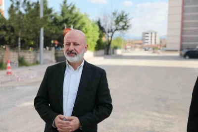 Başkan &Ccedil;olakbayrakdar: "Seyrani&rsquo;de yolları, otoparkı ve yeşil alanlarıyla yeni bir yaşam kuruyoruz"
