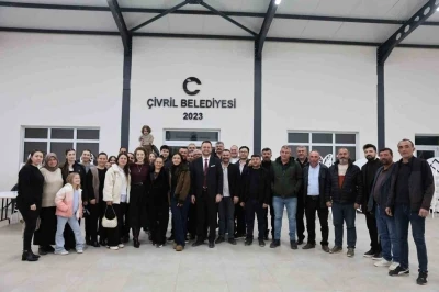 Başkan Dere, &Ccedil;ivrilli muhtarlarla iftar sofrasında buluştu
