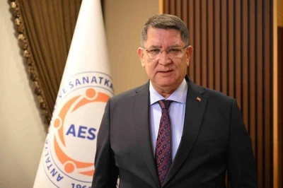 Başkan Dere: "Yılbaşı alışverişlerimizi yerel esnafımızdan yapalım"
