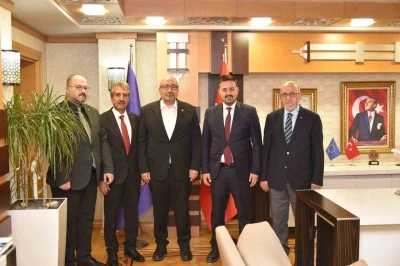 Başkan Dumandağ, &quot;Amacımız  Elazığ’ı, Türkiye genelinde de tarım ve hayvancılığın öncü şehirlerinden biri haline getirmektir&quot;
