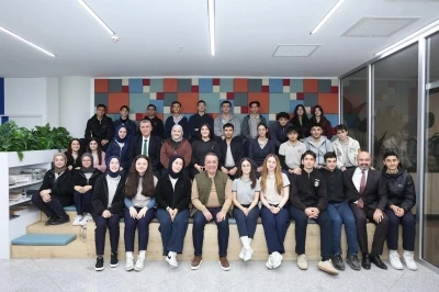 Başkan Dursun gençleri dinledi
