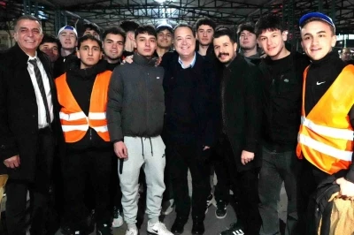 Başkan Dutlulu, Selendililer Derneği&rsquo;nin iftar programına katıldı
