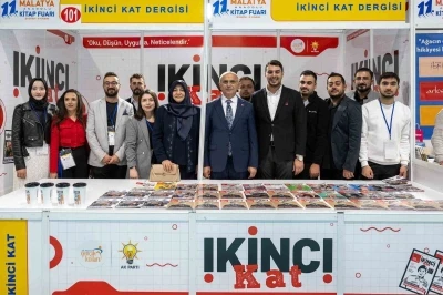 Başkan Er, Malatya Anadolu Kitap ve Kültür Fuarı’nda stantları gezdi
